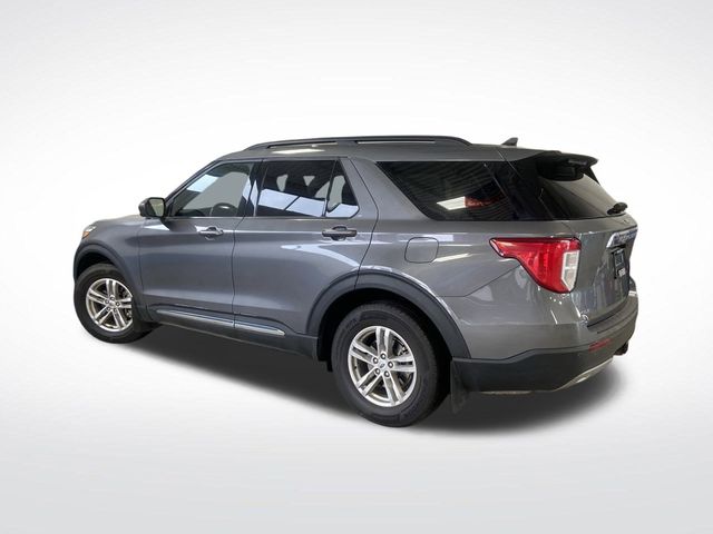 2022 Ford Explorer XLT photo 2