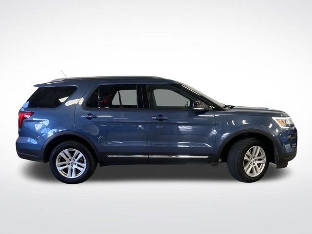 2018 Ford Explorer XLT photo 2