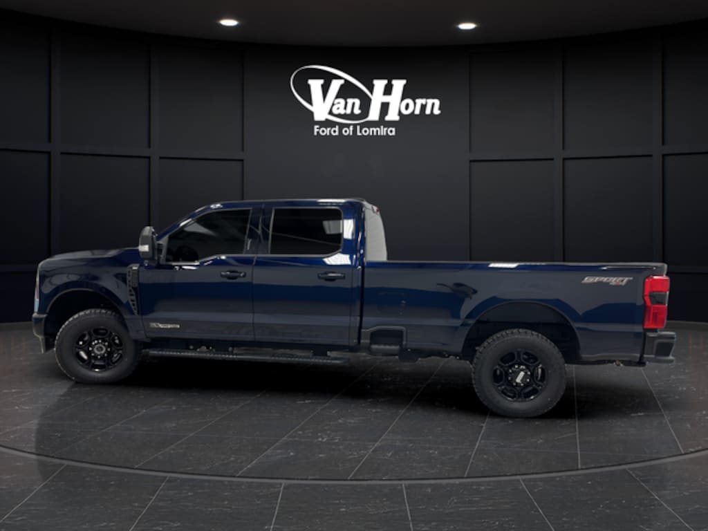 Used 2024 Ford F-250SD XLT Truck