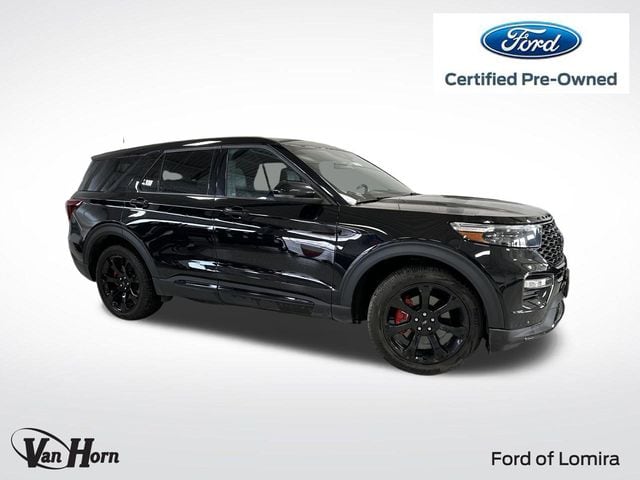 2022 Ford Explorer ST's photo