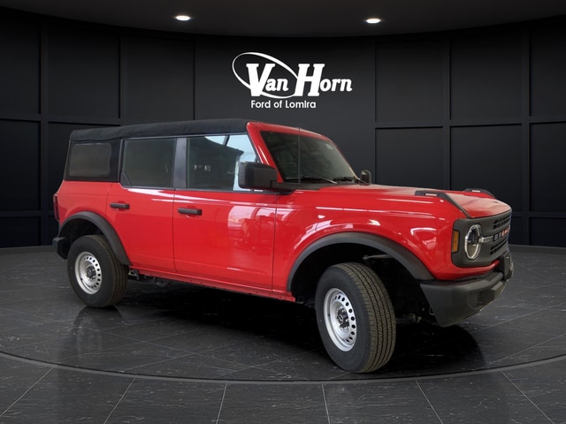2023 Ford Bronco Base 4x4's photo