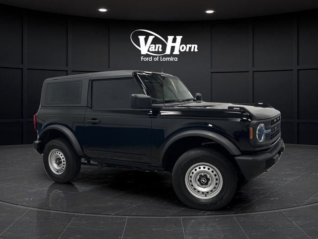 2023 Ford Bronco 2-Door Base