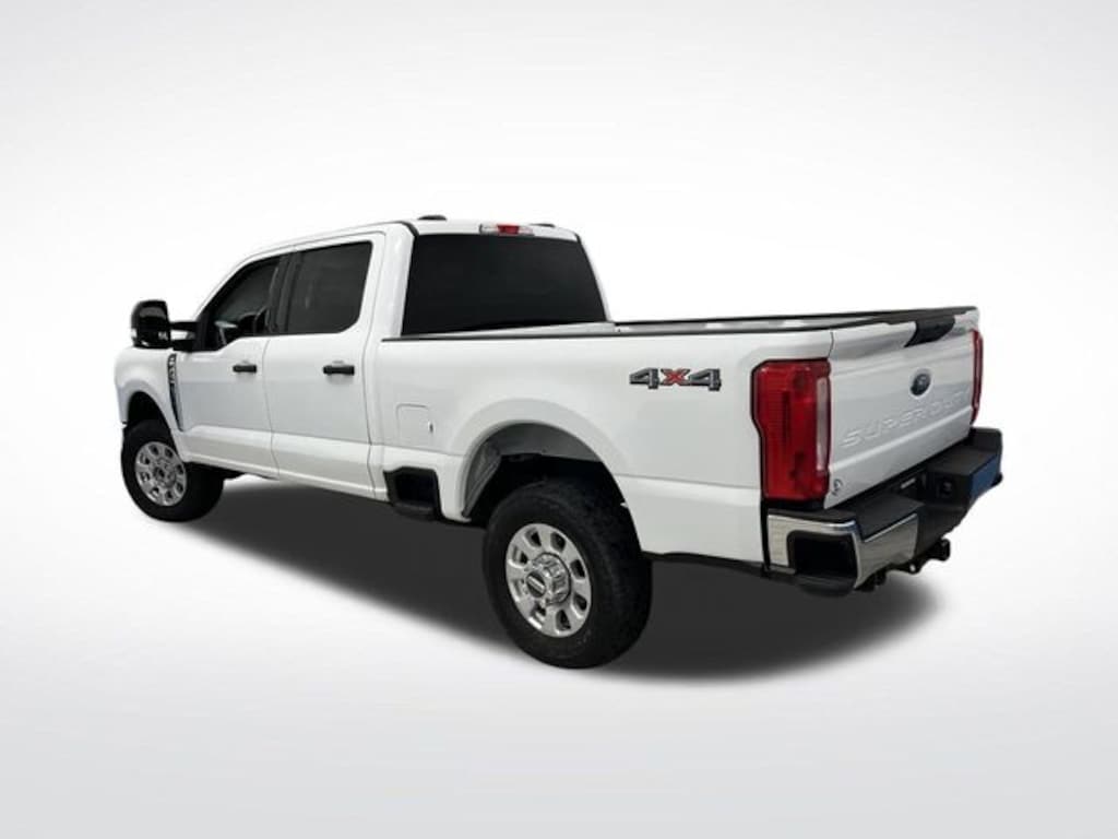Used 2023 Ford F-250SD XLT Truck
