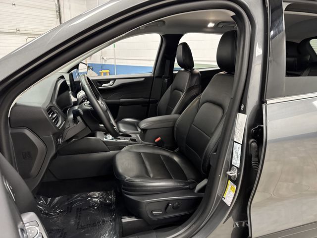 2025 Ford Escape Platinum photo 4