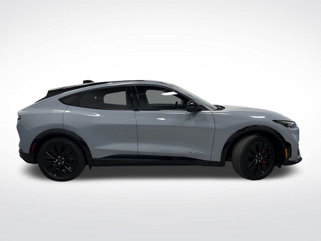 2025 Ford Mustang Mach-E Premium photo 2