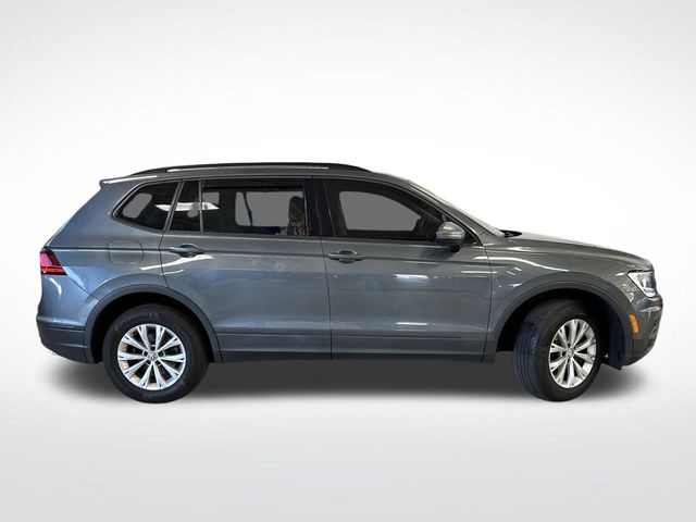2019 Volkswagen Tiguan S photo 2