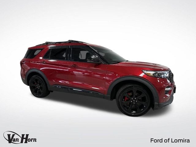2020 Ford Explorer ST's photo