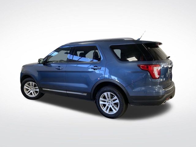 2018 Ford Explorer XLT photo 3