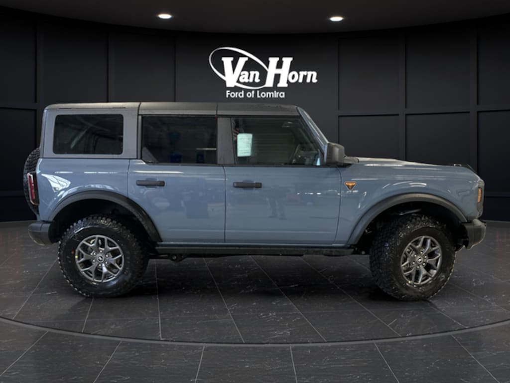 New 2025 Ford Bronco Badlands SUV