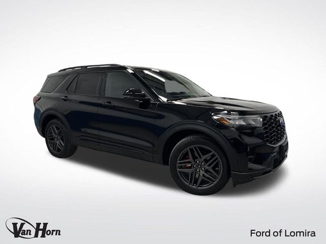 2025 Ford Explorer ST's photo
