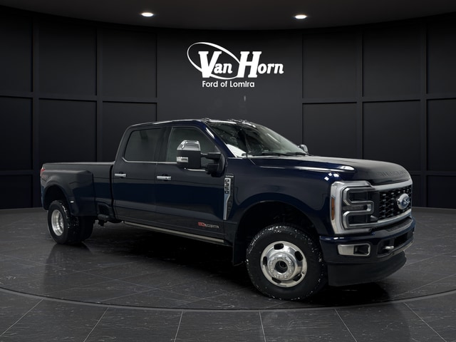 2024 Ford F-350 Platinum 4x4 Crew Cab 176 in DRW's photo