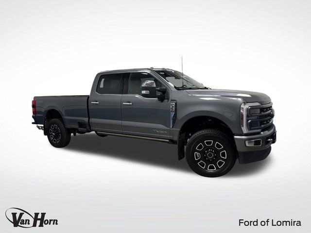 2024 Ford F-350 Super Duty Platinum's photo