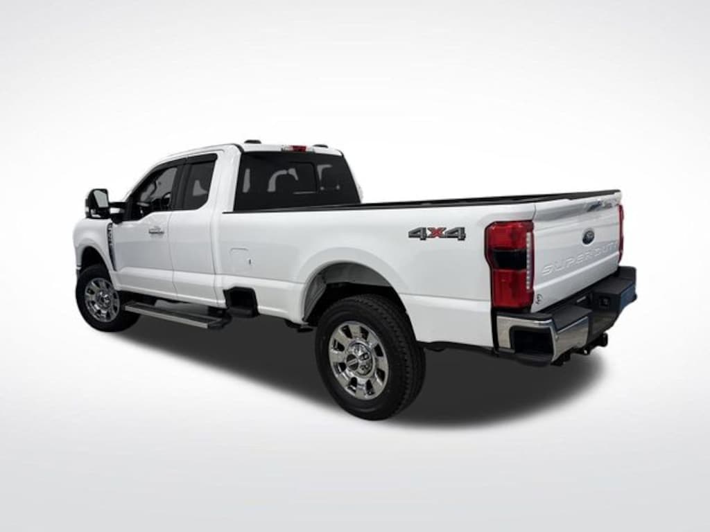 Used 2024 Ford F-350SD Lariat Truck