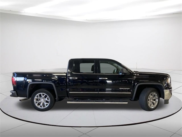 Used 2018 GMC Sierra 1500 SLT with VIN 3GTU2NEJ2JG443354 for sale in Lomira, WI