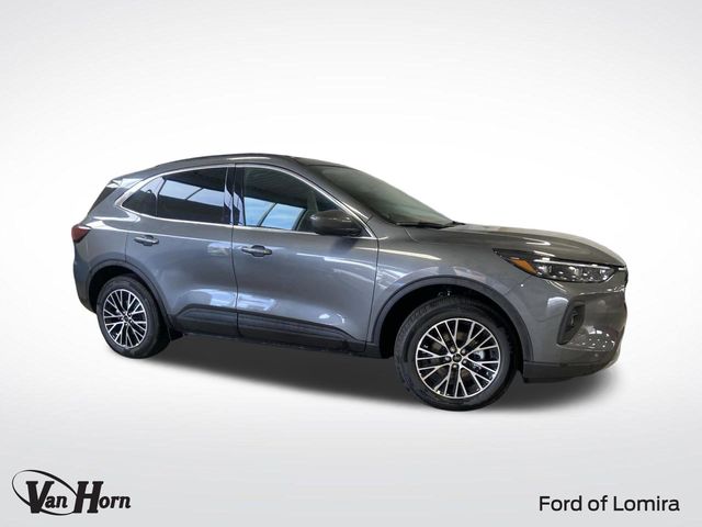 2025 Ford Escape PHEV's photo