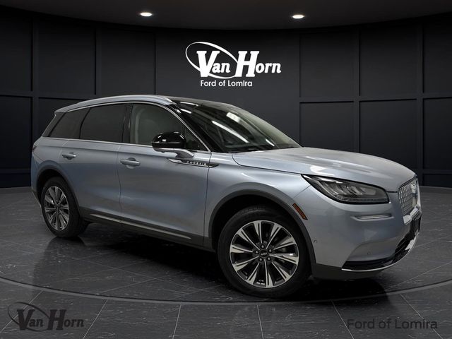 2022 Lincoln Corsair Reserve's photo