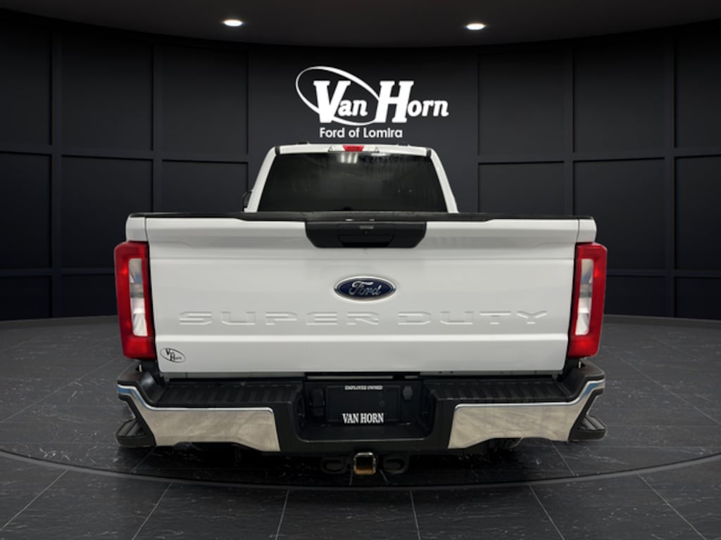 Used 2024 Ford F-250SD XLT Truck