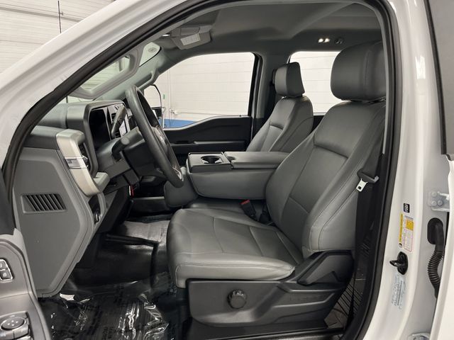 2023 Ford F-350 photo 4