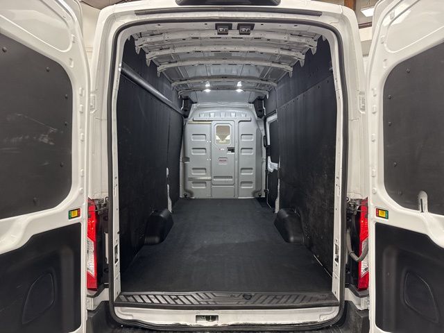 2024 Ford Transit photo 4
