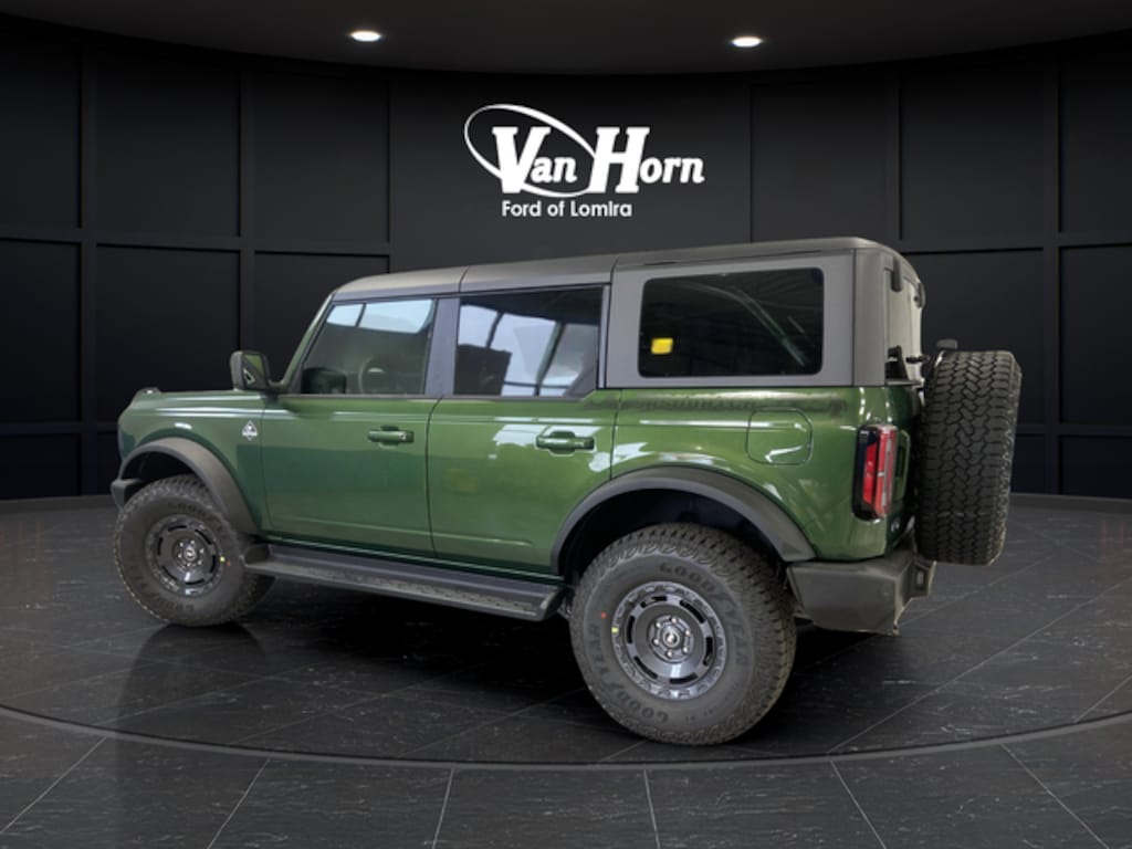 New 2025 Ford Bronco Outer Banks SUV