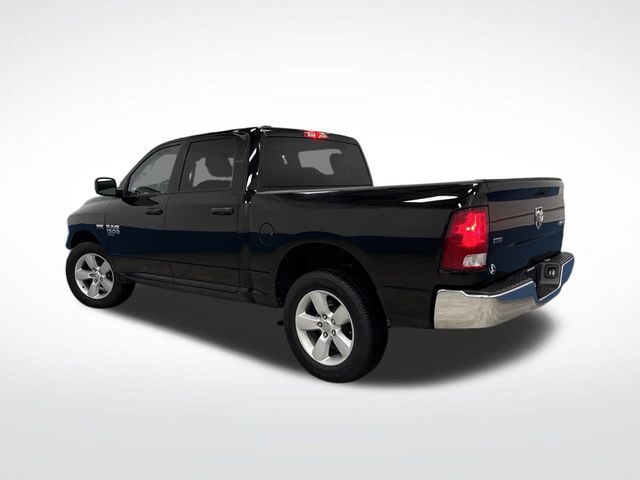 2022 Ram 1500 Classic SLT photo 2