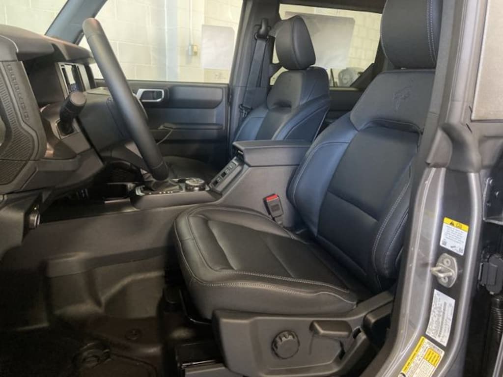 New 2025 Ford Bronco Badlands SUV