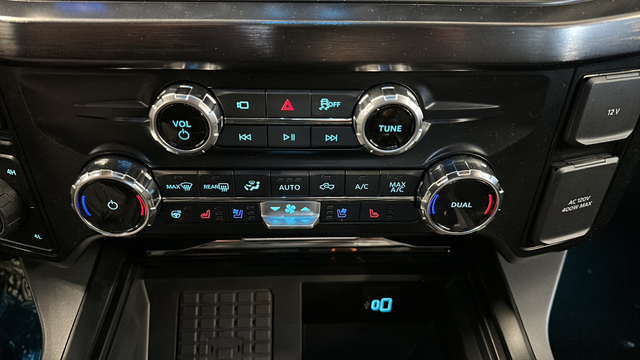 2026 Ford F-250 Super Duty Lariat - Photo 17