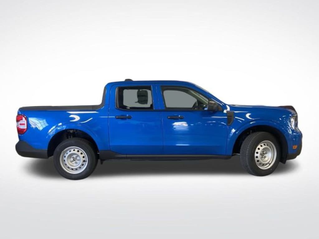 New 2025 Ford Maverick XL Truck