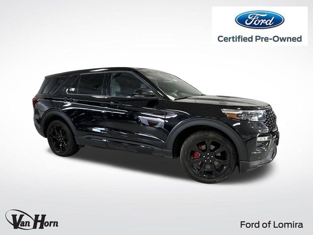 2022 Ford Explorer ST's photo