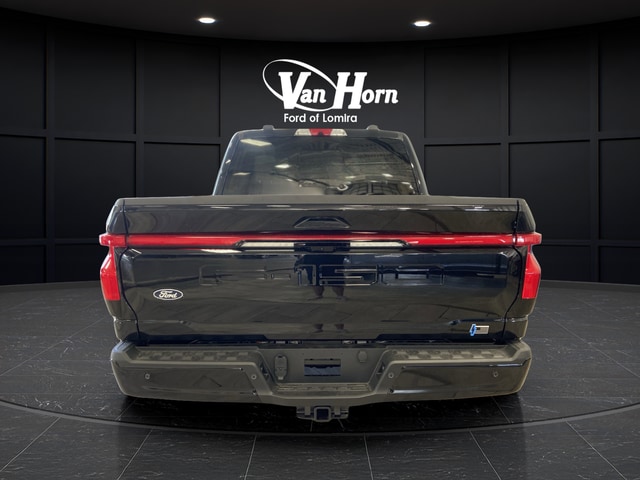 2025 Ford F-150 Lightning Platinum - Photo 14