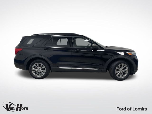 Used 2021 Ford Explorer XLT with VIN 1FMSK8DH6MGA97098 for sale in Lomira, WI