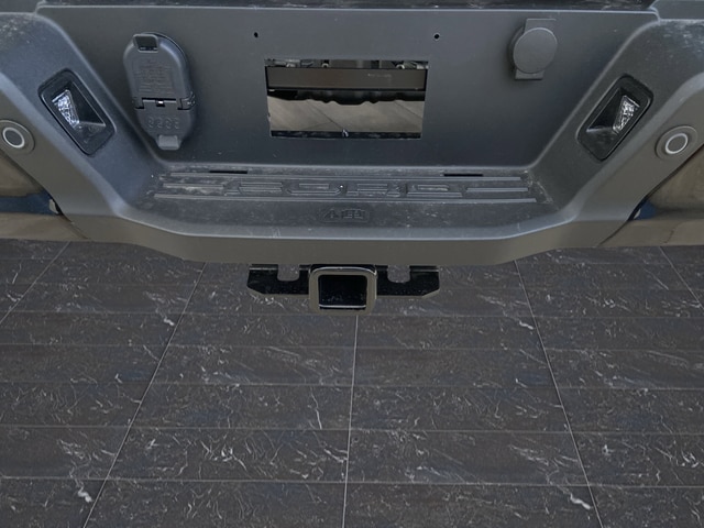 2025 Ford F-150 Lightning Platinum - Photo 38