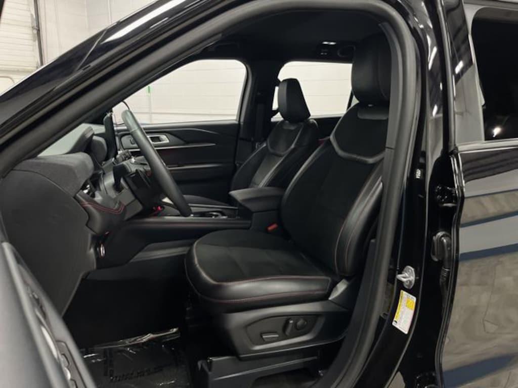 Used 2025 Ford Explorer ST SUV