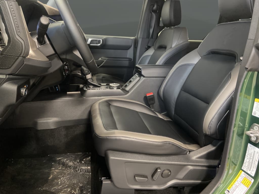 New 2025 Ford Bronco Outer Banks SUV