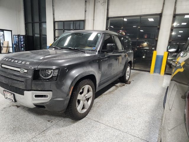 2023 Land Rover Defender First Edition's photo