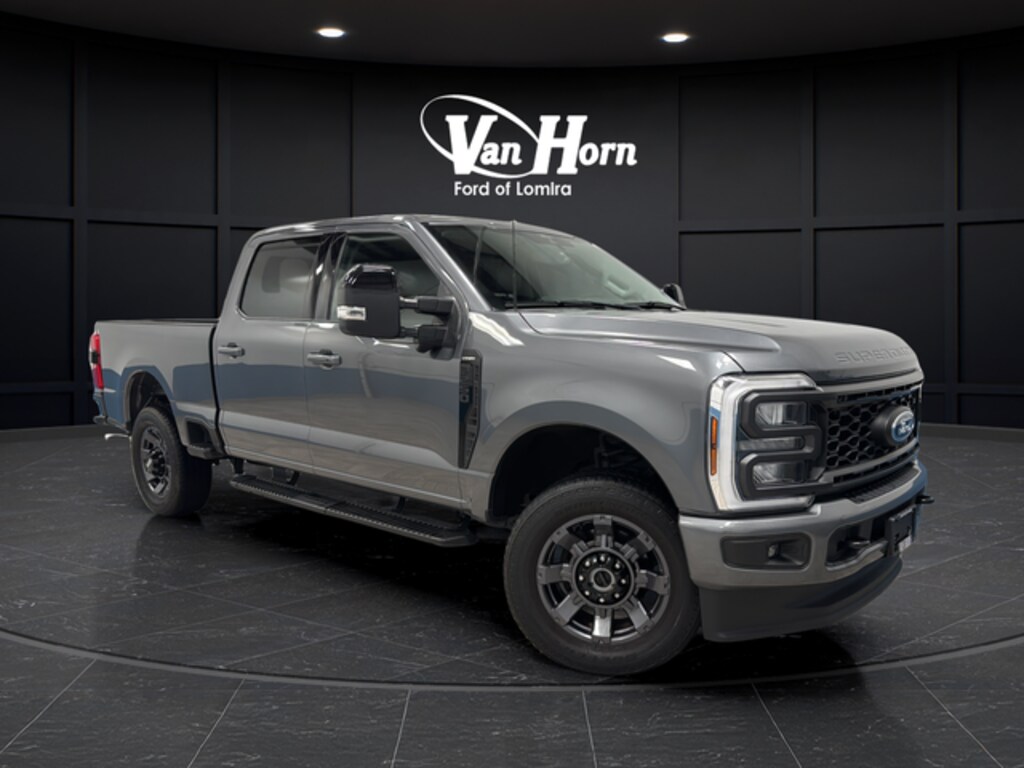 Used 2024 Ford F-250SD Lariat Truck