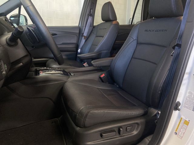 2022 Honda Pilot Black Edition photo 4