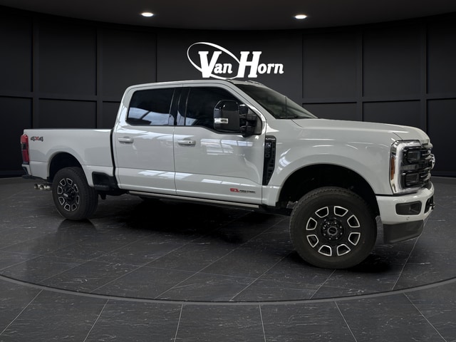 2026 Ford F-250 Platinum 4x4 Crew Cab 8' Box's photo
