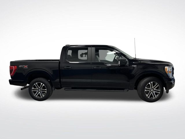 2022 Ford F-150 XL photo 2