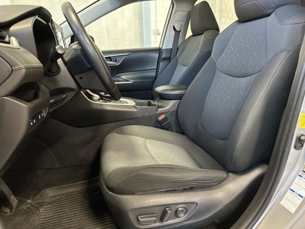 Used 2019 Toyota RAV4 XLE SUV