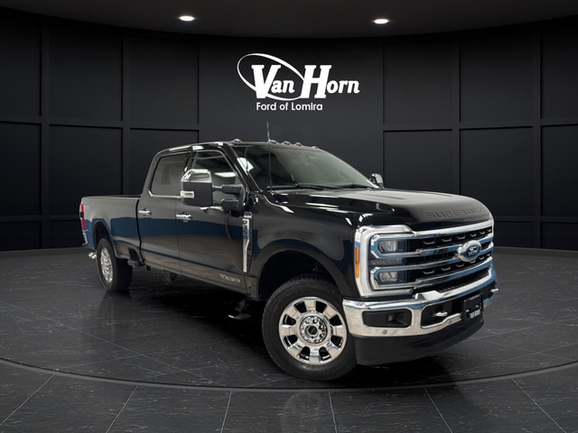 2023 Ford F-350 King Ranch Crew Cab 4x4 176 in SRW's photo