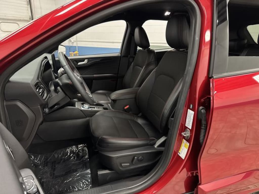 Used 2024 Ford Escape Hybrid ST-Line Select SUV