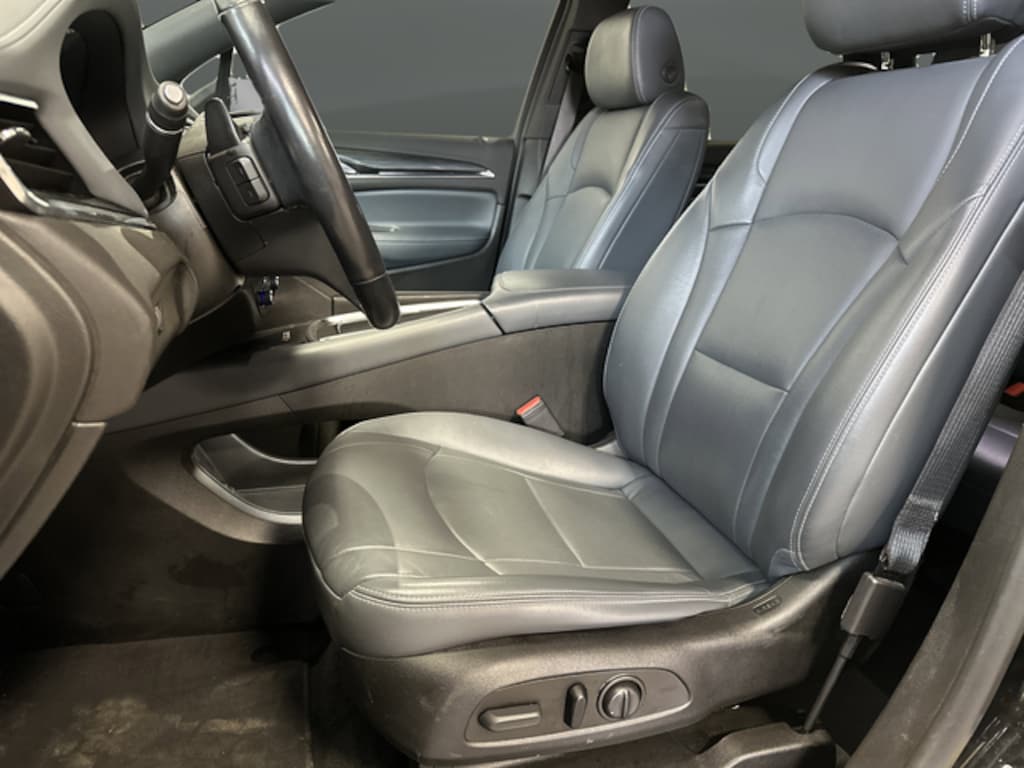 Used 2022 Buick Enclave Essence SUV