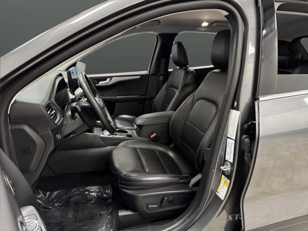 Used 2025 Ford Escape Platinum SUV