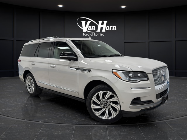 2024 Lincoln Navigator Reserve 4WD's photo