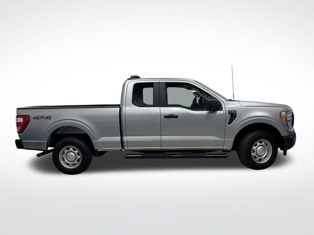 2022 Ford F-150 XL photo 2