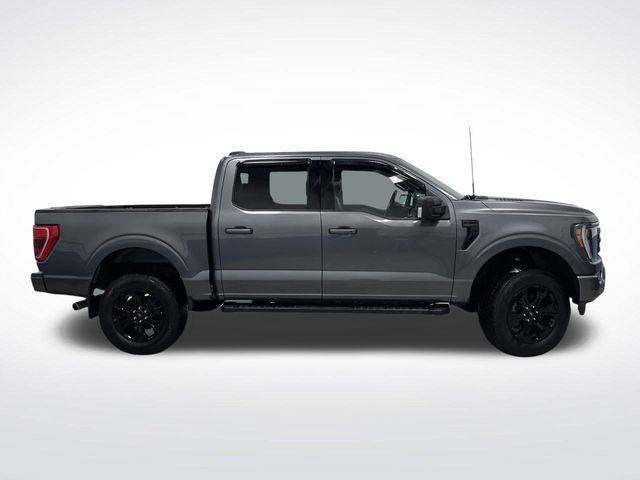2022 Ford F-150 XLT photo 2