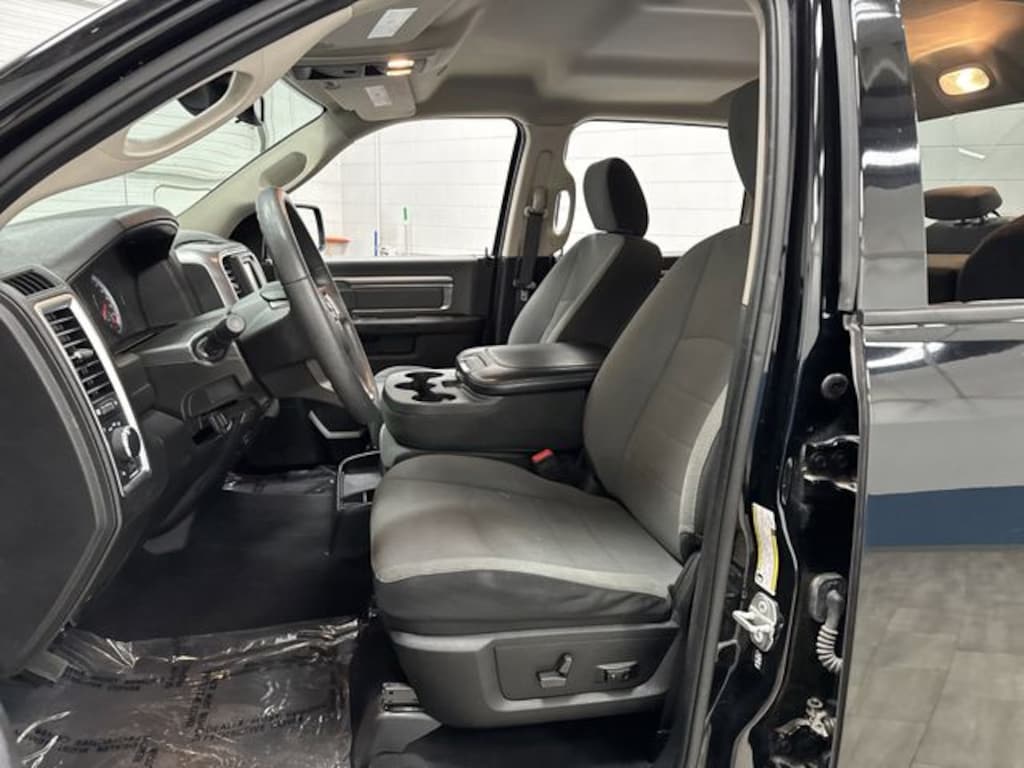 Used 2022 Ram 1500 Classic SLT Truck