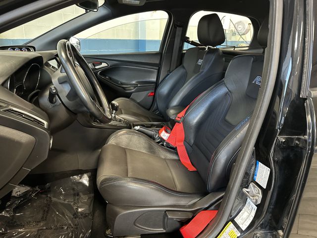 2017 Ford Focus RS photo 4