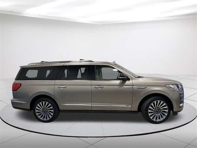 Used 2019 Lincoln Navigator Reserve with VIN 5LMJJ3LT4KEL22020 for sale in Lomira, WI